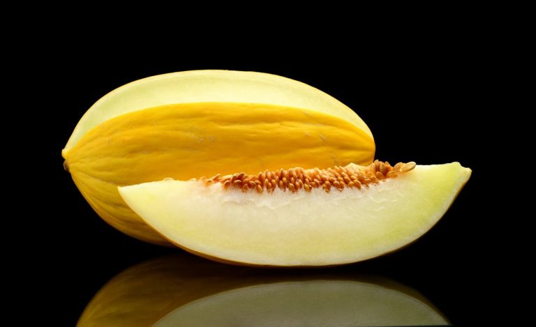 Canary Melon Care– What To Do With Canary Melons From The Garden|TakeSeeds.com